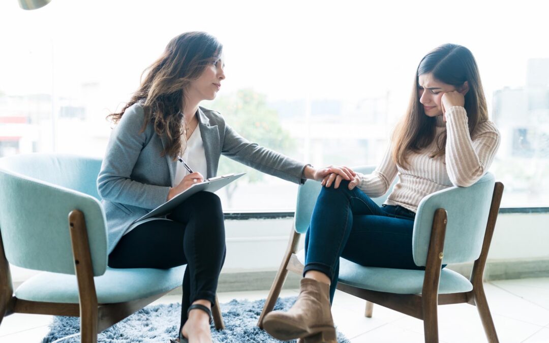 PTSD Awareness Month Trauma Therapy For Women: 7 Powerful Signs You May Need Trauma Therapy
